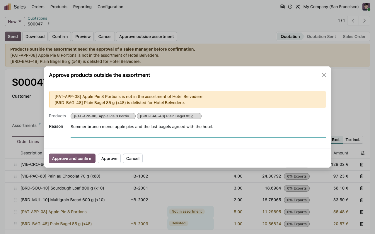 Un responsable commercial approuve des produits hors assortiment avec un motif